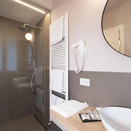 Zeta T Guest house