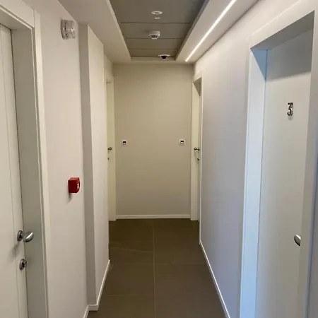 Zeta T Guest house *